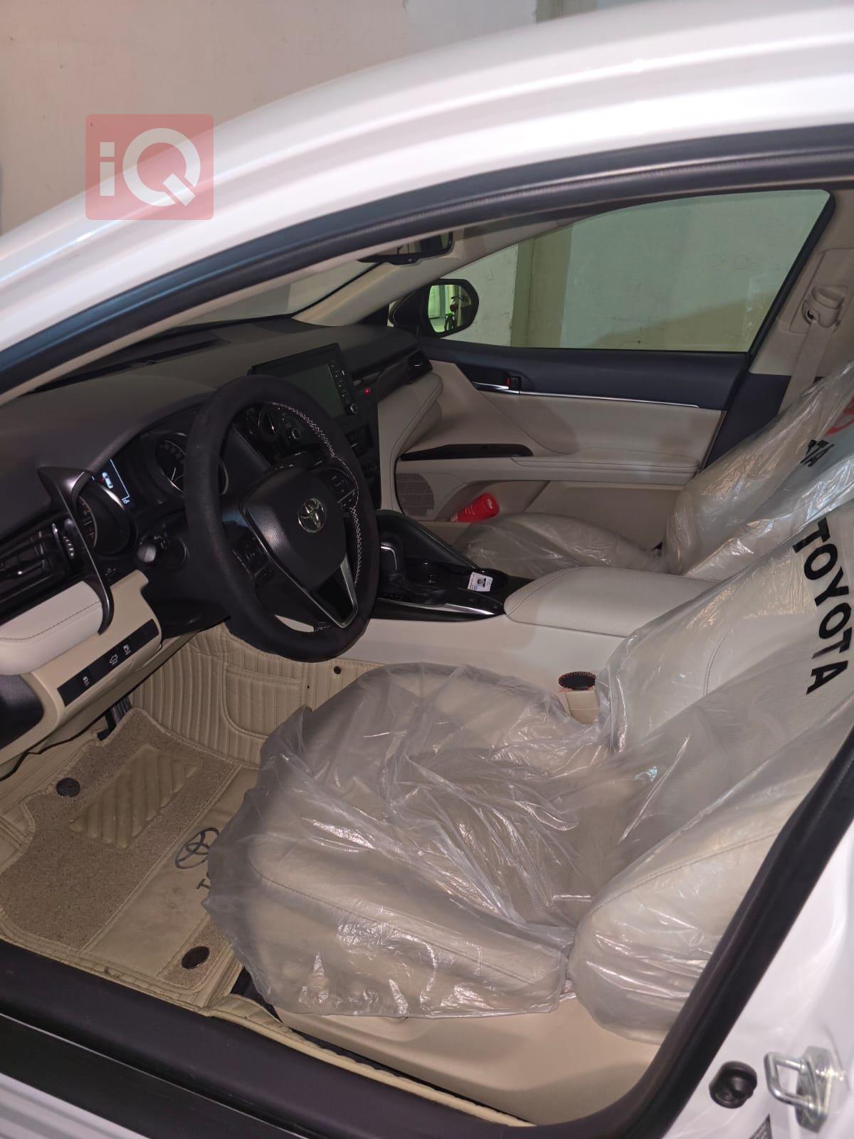 تۆیۆتا کامری